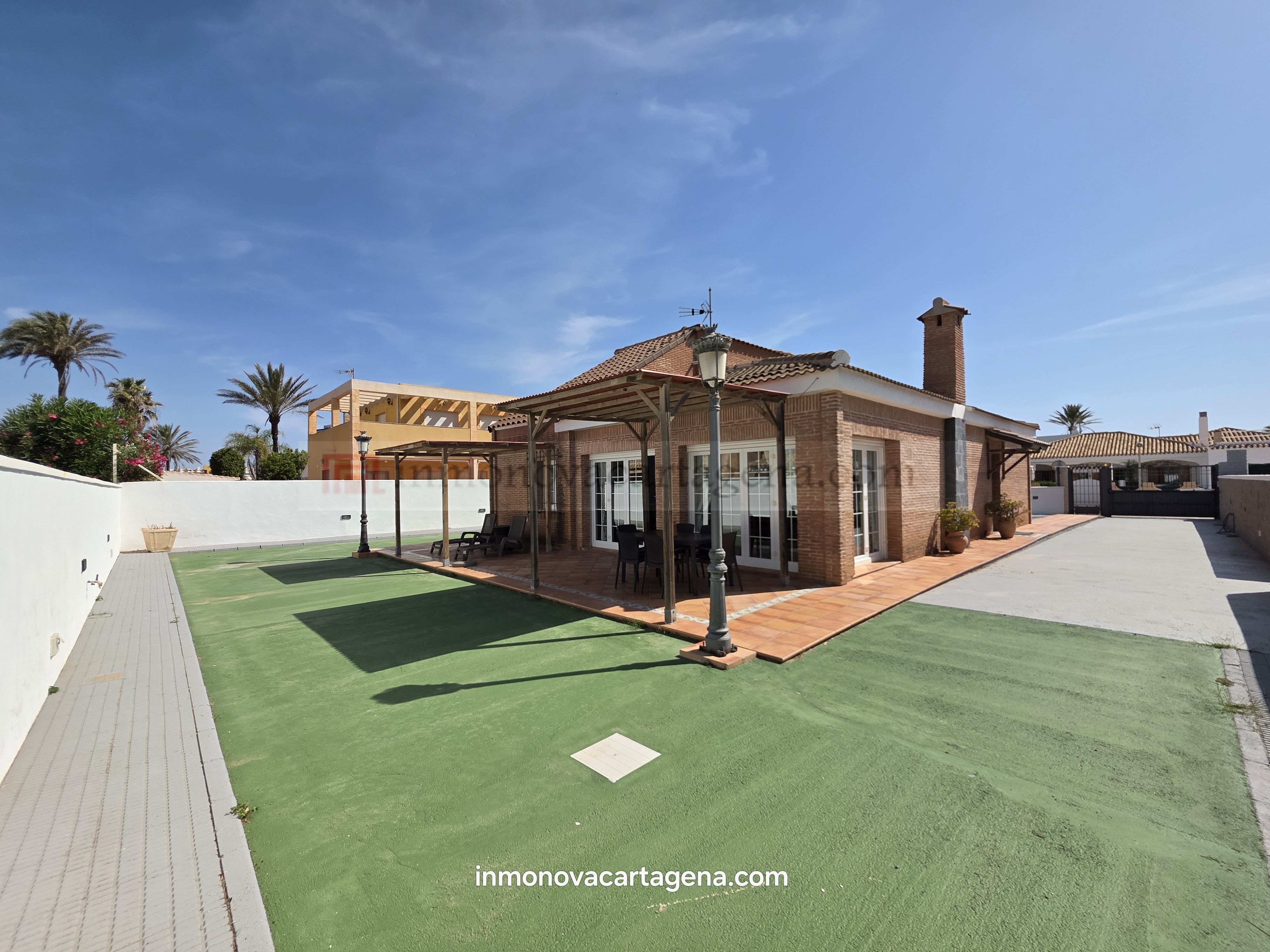 Venta de Chalets en LA MANGA DEL MAR MENOR