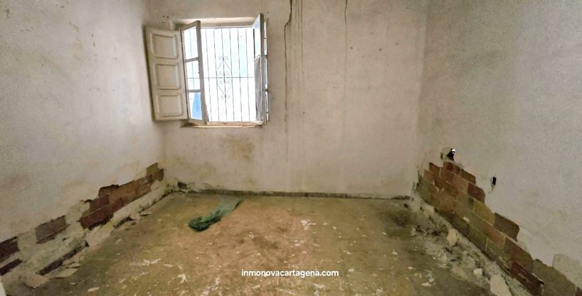 Venta de Planta Baja en BDA CUATRO SANTOS