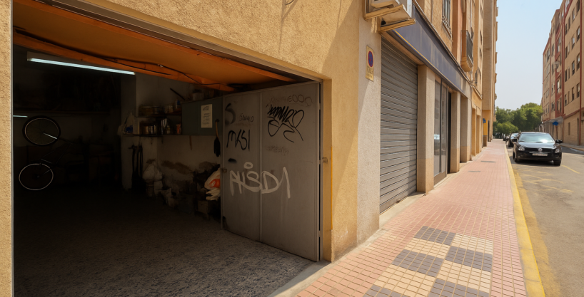 Alquiler de Local comercial Zona PARQUE DE LOS JUNCOS